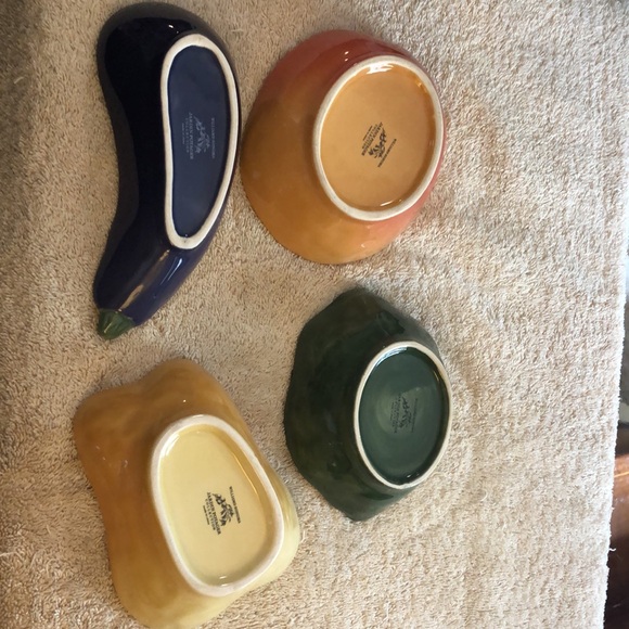 Williams Sonoma 4 piece set of bowls - Picture 6 of 7